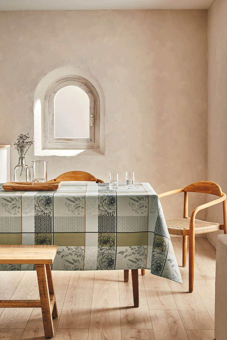 Pivoine - Nappe en Jacquard...